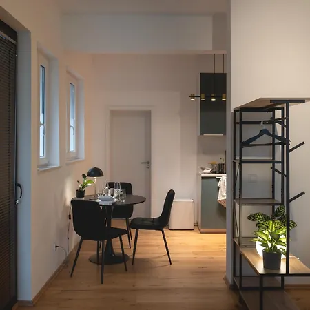 Lejlighedshotel Nooqa - Rheinlofts Köln